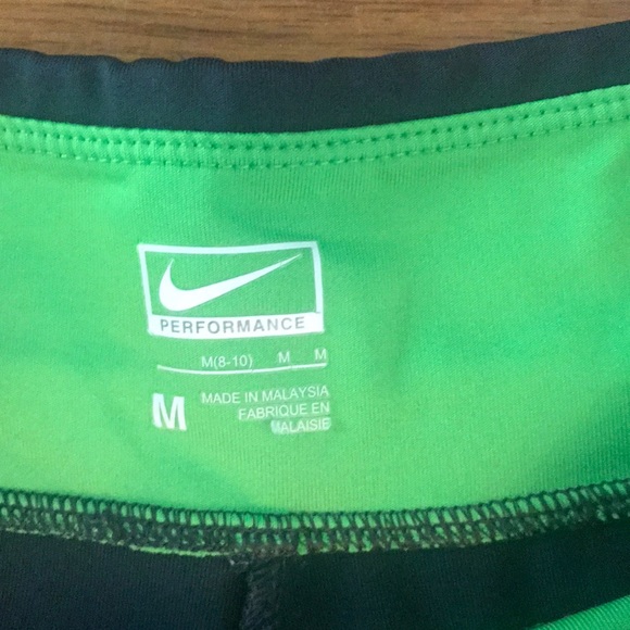 Nike Performance Capris - Picture 2 of 4